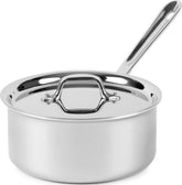 All‑Clad casserole D3 face avec couvercle montrant qualité et capacité