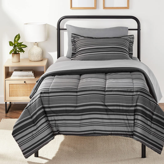 Amazon Basics couette face rayée gris Calvin montrant finition et style