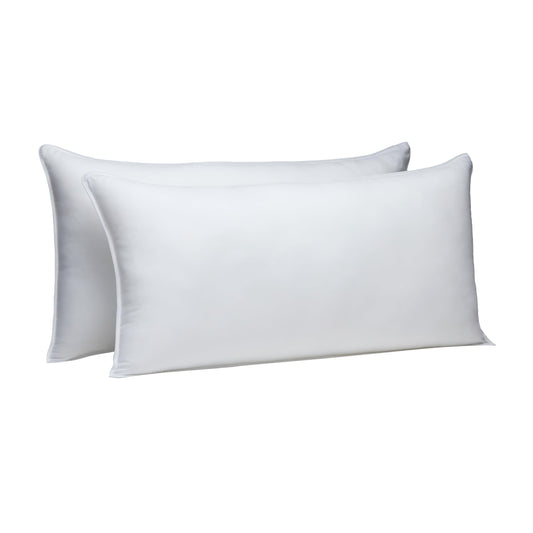 Amazon Basics oreiller recto 20x36 montrant un fini blanc et bordures propres