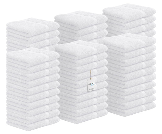 Avalon Towels pile de lavettes blanches montrant valeur et ensemble pratique