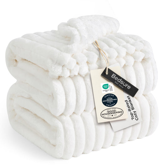 Bedsure vue avant de la couverture Cal King montrant la taille et le design