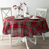 Benson Mills nappe plaid rouge vue de face créant une table chaleureuse