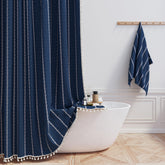 BTTN rideau de douche bleu marine face avant élégant et protecteur