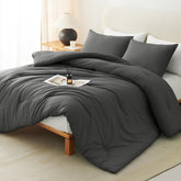 CozyLux couette face queen gris foncé montrant fini élégant et couverture uniforme