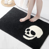 DEXDE vue de face du tapis crâne noir blanc ajoutant style et sécurité
