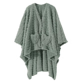 Dgsfmi poncho plaid devant emballé montrant coupe et couleur sauge pour confort