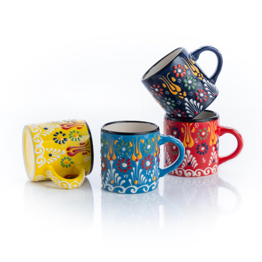 Elyese tasse espresso face avant montrant design multicolore et élégance