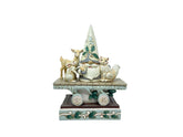 Enesco Jim Shore figurine wagon de face montrant le chapeau et les animaux, détail décoratif
