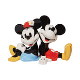 Enesco Mickey et Minnie ensemble face sur table apportant charme décoratif
