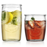 Glaver's verre highball devant montrant silhouette et tenue élégante