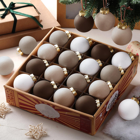 Hollowfly vue d’ensemble des 24 boules pour un sapin homogène