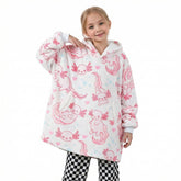 Huglanket axolotl porté de face montrant confort et style