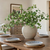HyeFlora branche d'eucalyptus en gros plan montrant texture réaliste et couleur durable