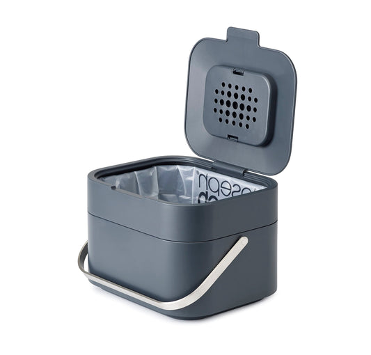 Joseph Joseph caddy face graphite sur plan de travail, design compact et propre