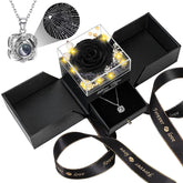Lebana coffret ouvert montrant rose noire préservée et collier prêt à offrir