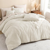 Litanika couette face avant beige montrant design tufté et ambiance soignée