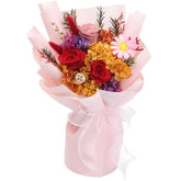 lovenfold coffret devant montrant le bouquet prêt à offrir et élégant