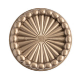 Nordic Ware vue avant du moule Charlotte Toffee montrant design précis