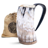 Norse Tradesman chope devant montrant authenticité et style viking