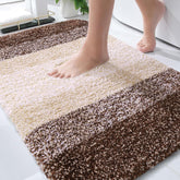 OLANLY vue de face du tapis de bain montrant design et confort