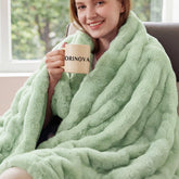 ORINOVA plaid vert sauge face avant montrant douceur et couleur apaisante