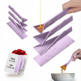 Polygons packaging violet montrant cuillère pliée et avantage rangement compact