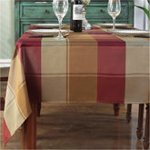 SASTYBALE nappe recto montrant motif à carreaux rouge et protection élégante