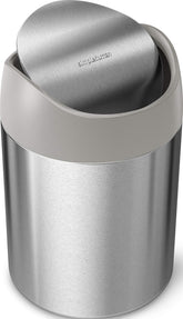 simplehuman vue de face en inox brossé, design compact et élégant