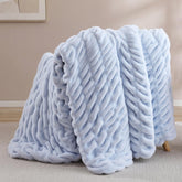 Smoofy plaid face avant bleu clair apportant élégance au canapé