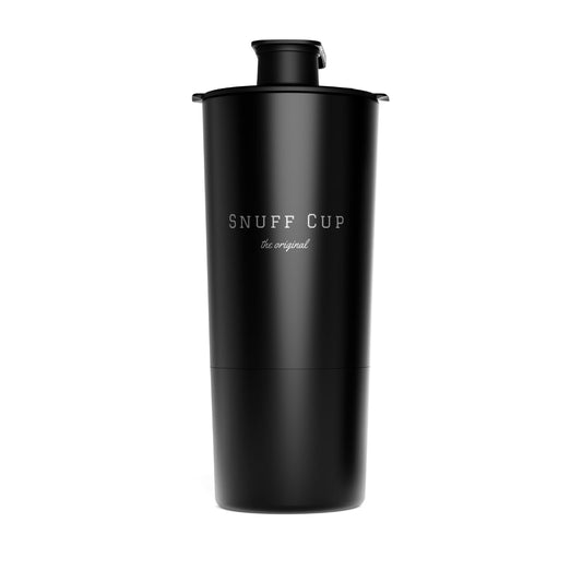 Snuff Cup montrant la face avant discrète et l’esthétique gobelet, pratique pour la portabilité