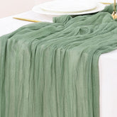 Socomi chemin de table vue frontale habille la table avec élégance
