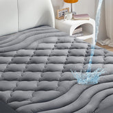 Sonive protège-matelas face avant gris montrant ajustement et esthétique