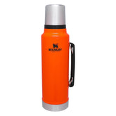 Stanley bouteille face avant montrant finition robuste et couleur Blaze Orange