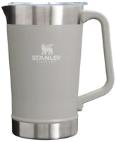 Stanley carafe face avant montrant robustesse et design pour servir facilement