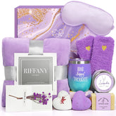 Suhctuptx devant boîte coffret prêt à offrir apportant joie