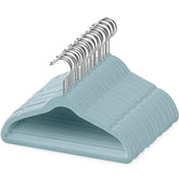 TechZoo front pack de 50 cintres velours bleu montrant le contenu et l'organisation