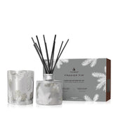 Thymes coffret avant argent montrant design festif et cadeau élégant
