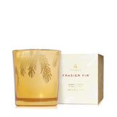 Thymes bougie Frasier Fir face avant dorée, élégance décorative et ambiance chaleureuse