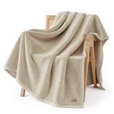 UGG Coco vue avant montrant le drapé et l'aspect chaleureux
