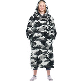 Waitu couverture oversize devant montrant coupe large et chaleur