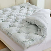 WhatsBedding face avant du surmatelas montrant le textile respirant et confort