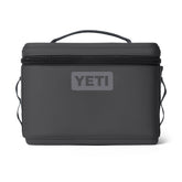 YETI Daytrip 9L face avant Charcoal montrant design compact et finition durable