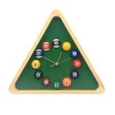 Yuanhe horloge billard face montrant le design triangle et les chiffres visibles