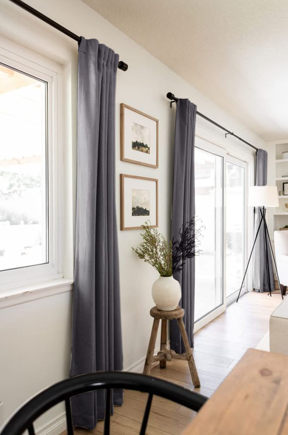 100% Blackout Shield rideau installé dans une chambre montrant obscurcissement