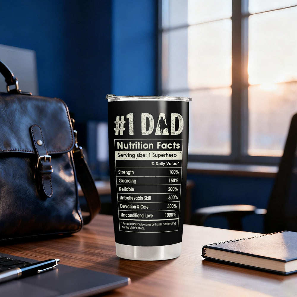 34HD gobelet à côté d’objets quotidiens illustrant la capacité 20 oz