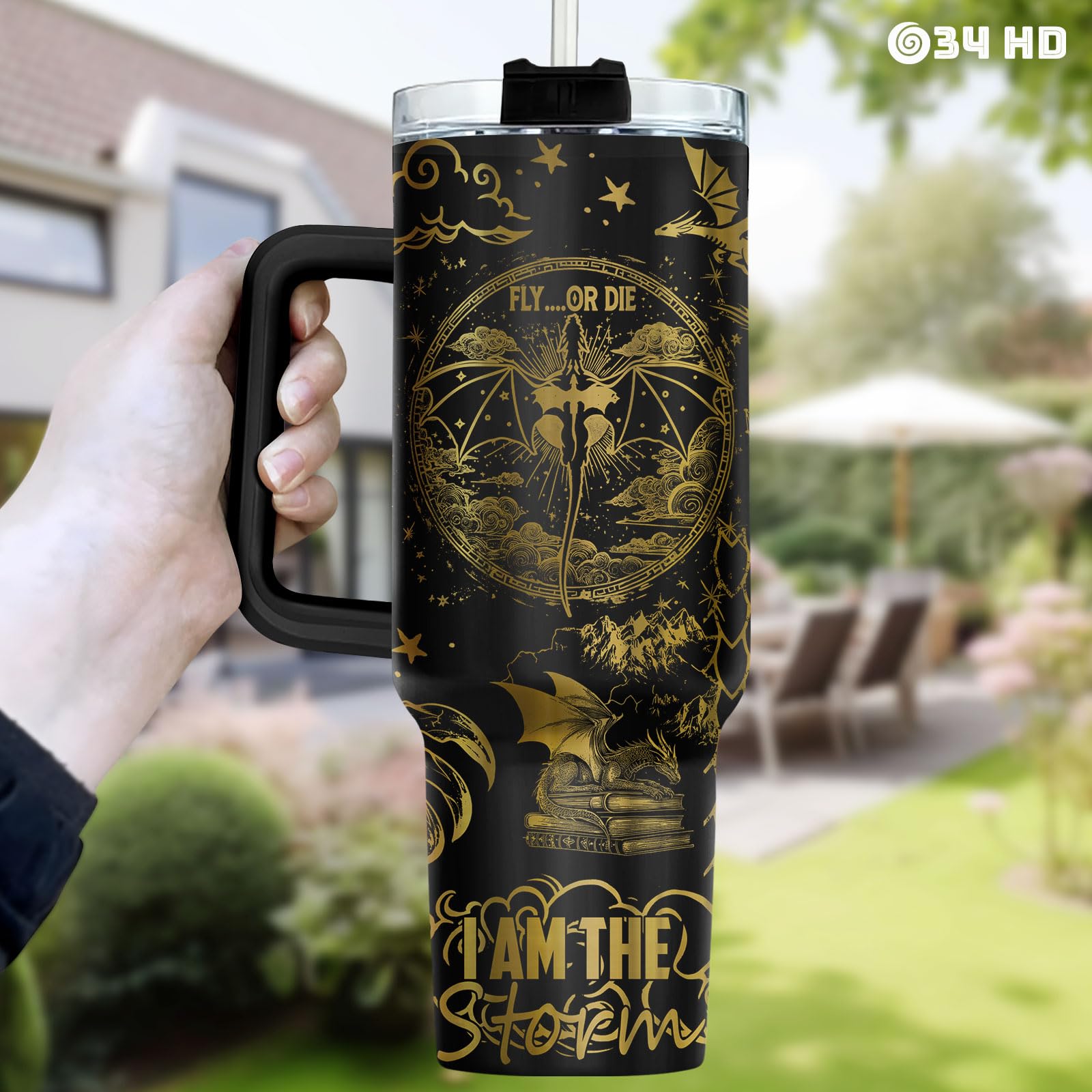 34HD tumbler posé près de livres pour un cadeau parfait aux lecteurs