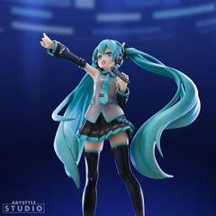 ABYstyle Hatsune Miku détail du costume et textures nettes
