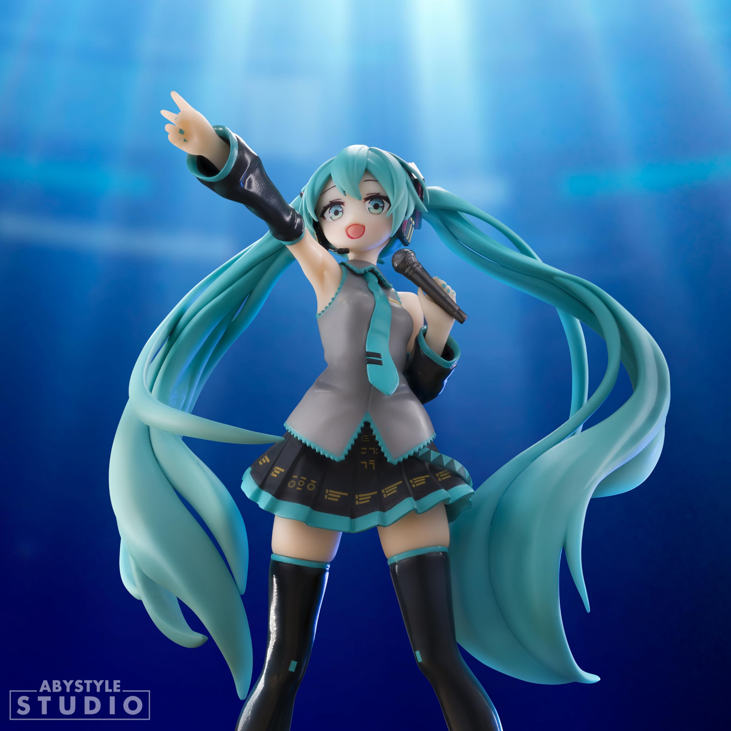 ABYstyle Hatsune Miku comparaison d'échelle facile à visualiser