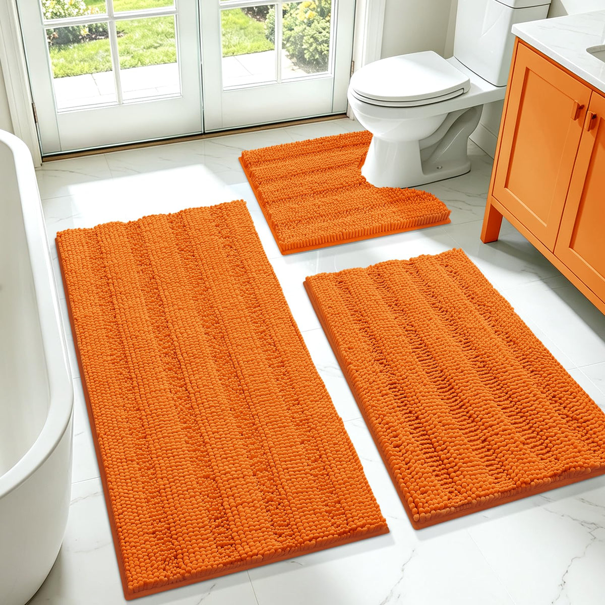 ACCUMTEK vue frontale du tapis de bain orange, apporte confort immédiat