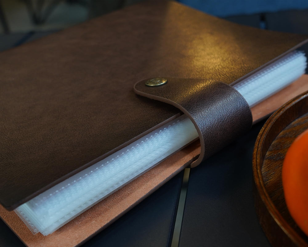 Adeerus détail reliure montre mécanisme classeur réorganisable